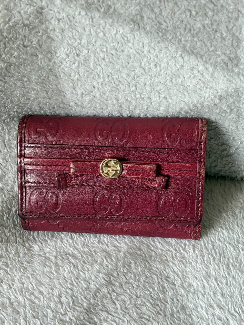 Gucci Burgundy GG-Embossed Leather Key Case with Gold-Tone Logo